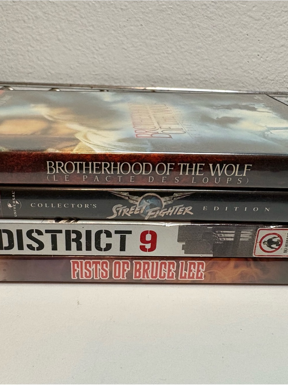 Brotherhood of the Wolf (Black) DVD - Universal
